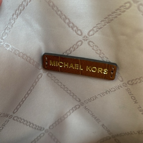 Michael Kors Coated Canvas Logo Clutch - Picture 8 of 8